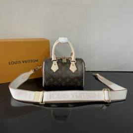 Picture of Louis Vuitton Handbags _SKUfw237318126fw